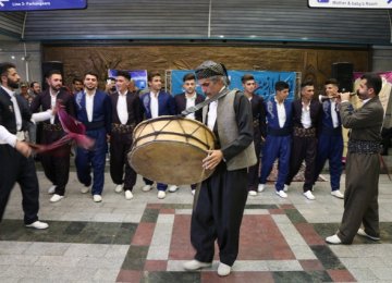 Ethnic Music in 5 Main Subway Stations