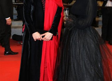 Actresses Behnaz Jafari (L) and Marzieh Rezaei walked the  red carpet on Saturday.