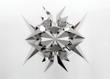  An artwork by Timo Nasseri, ‘Muqarnas’ made of polished stainless steel. 