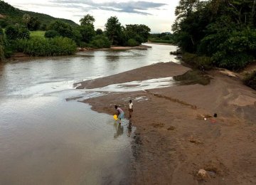 Zimbabwe Seeks Foreign Aid for Flood Victims