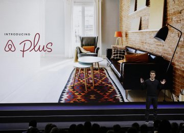  Airbnb Moves to Luxury hotels