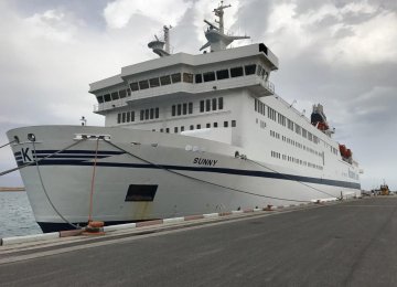 The cruise ship Sunny will soon connect Kish to Chabahar.