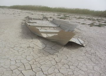 With an area of about 50,700 square kilometers, the interconnected wetlands were considered the largest freshwater lake across the Iranian Plateau.