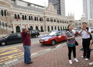 Malaysia Alarmed After Tax Deters Chinese Tourists