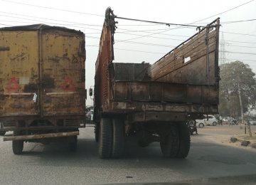 Tehran Bans Polluting Trucks