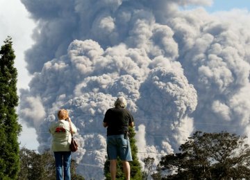 Volcano Eruption Squeezing Hawaii Tourism 
