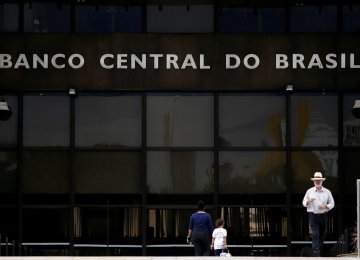 Brazil Budget Deficit Narrows