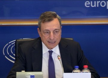 Draghi Wants Europe to Lead by Example