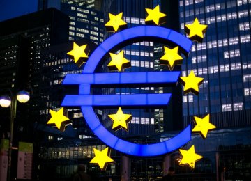 Eurozone Bond Yields Fall