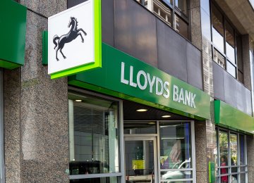 Lloyds Loses Mortgage Market Share