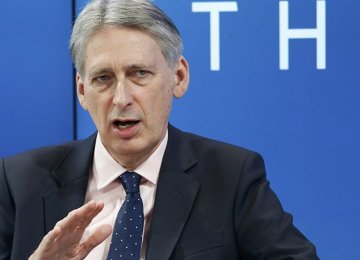 UK Chancellor Warns of Brexit Uncertainty