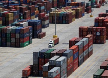Weak Exports Push US Trade Deficit to 5-Month High