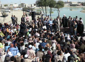 Rouhani Visits Flood-Stricken Region 