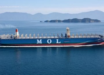 Asia, Europe Shippers Using Megaships to Cut Costs