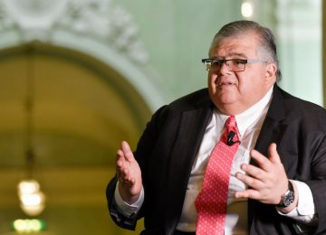 BIS’s Agustin Carstens says protectionism could set of a succession of negative consequences  that endangered decades of global economic gains.