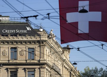 Credit Suisse Risks Third Straight Loss