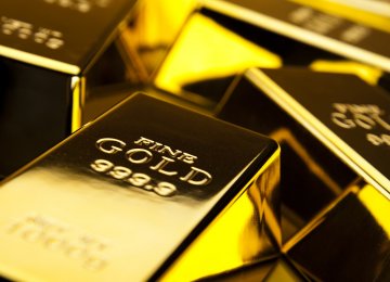 Gold Soars to Highest One-Year Gain Since 2010