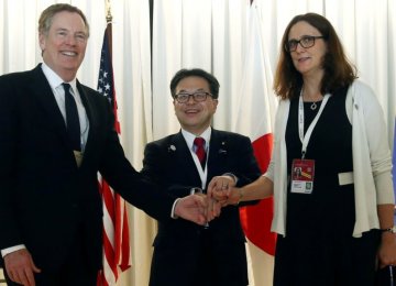 (From L) Robert Lighthizer, Hiroshige Seko  and Cecilia Malmstrom 