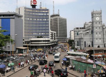 IMF says Nigeria’s economic growth would rise by 0.8% in 2017.