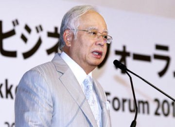 Razak Promotes Malaysia as Regional Gateway