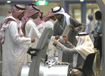 Saudi Arabia Struggles to Beef Up Ailing Economy