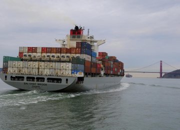 US Trade Gap Widens to Nine-Year High