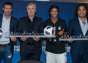 From left: Luís Figo, Carlo Ancelotti, Ronaldinho and Christian Karembeu