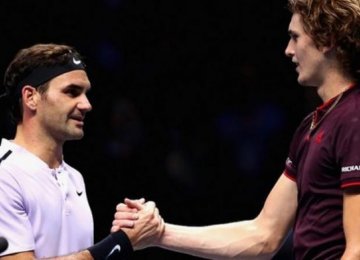 Federer Into ATP Semifinals