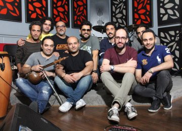 Darkoob band with Hamed Behdad (wearing sunglasses)