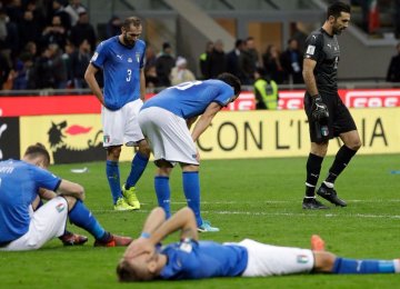 disappointed and sad, Italy Squad after losing the chance to enter World Cup Russia 2018.