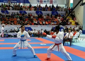 Karatekas Win 3 Gold at World League