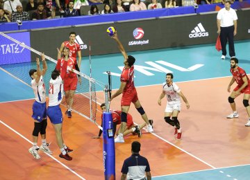 Iran Narrowly Loses to Serbia