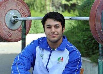 Iran Weightlifter Wins Bronze in Ashgabat