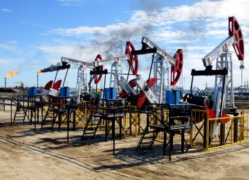 EIA: Oil Glut Disappearing Faster Than Expected