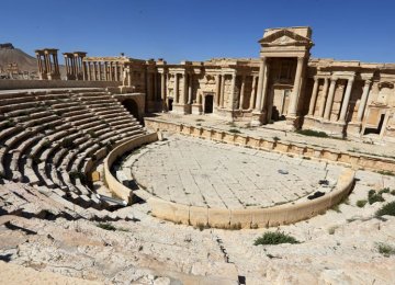IS Destroys Part of Roman Theater in Palmyra