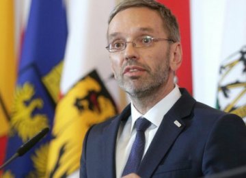 Austria to Propose Moving Asylum Requests Outside EU