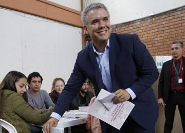 Colombia’s Presidential Vote Heads to Runoff