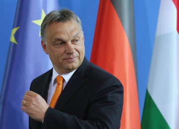 Orban Digs in Against EU Commission on Migration Policy