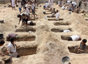 Saudi-UAE Air Raids Kill Dozens in Yemen, Including 22 Children