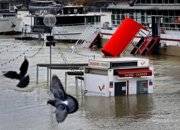 River Seine Bursts Banks, Hundreds Evacuated