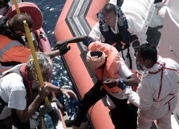 Spain Accepts Dejected Aquarius Refugees