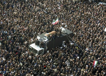 Huge Crowds Bid Emotional Farewell to Hashemi