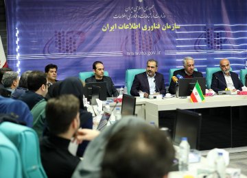 Fiery Debate on Fate of Local Messengers, Iran’s National Intranet