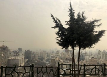 Tehran Schools Close Over Choking Smog 