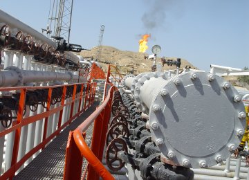Iran is expanding gas supply infrastructure, as it looks to raise daily gas production to 1.2 billion cubic meters by 2021 from the present 880 million cubic meters.