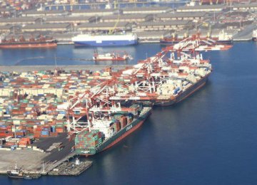 Tajikistan Discusses Use of Seaports With Iran