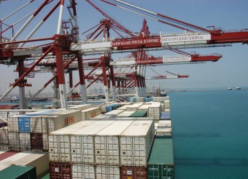 Iran&#039;s Largest Container Port Activities Up 10%