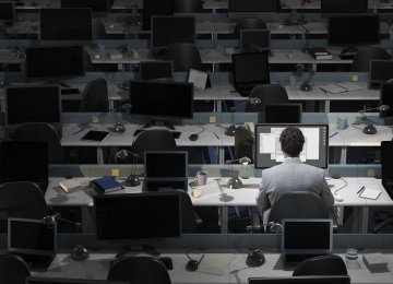 Working Long Hours Linked to Heart Problems