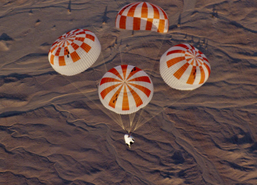 SpaceX Dragon Demo Capsule Returns to Earth
