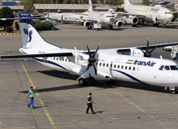 Iran Air's brand-new ATR turboprop - Tehran Mehrabad International Airport - Photo: Sadra Mosala